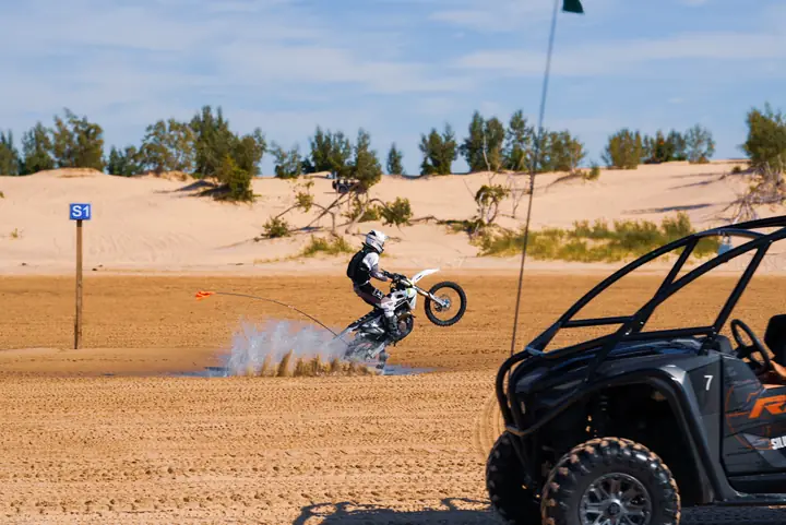 Sports & Action — Action — dirt bike, dunes